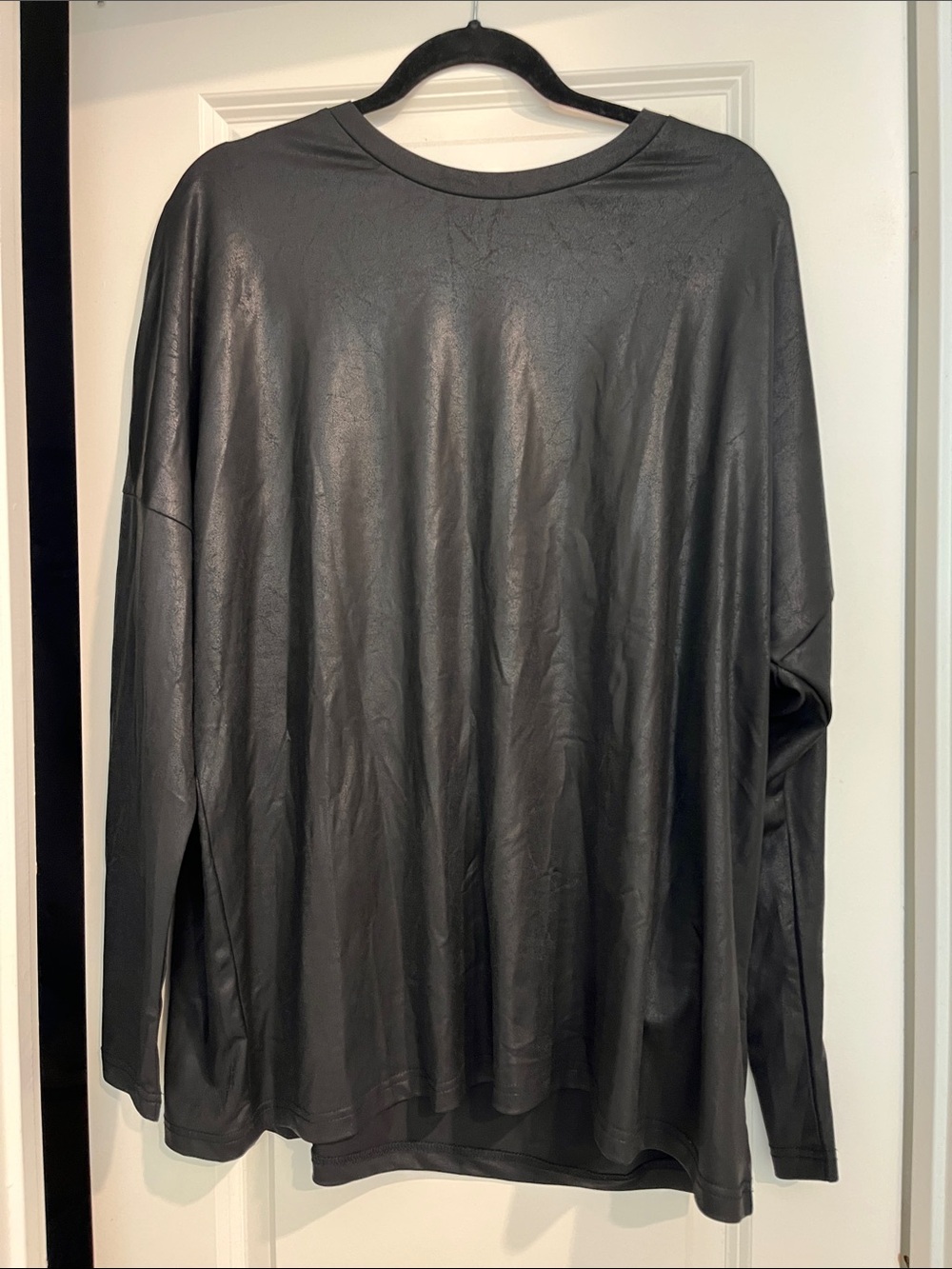 TwoFly Oversized Black Faux-Leather Long Sleeve Tee
